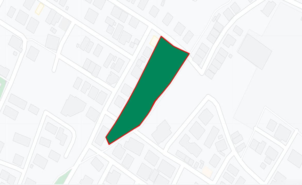 Large Plot Suitable For Property Development
