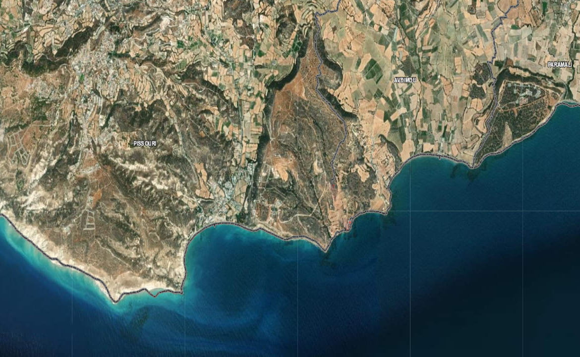 Large Seafront Plot