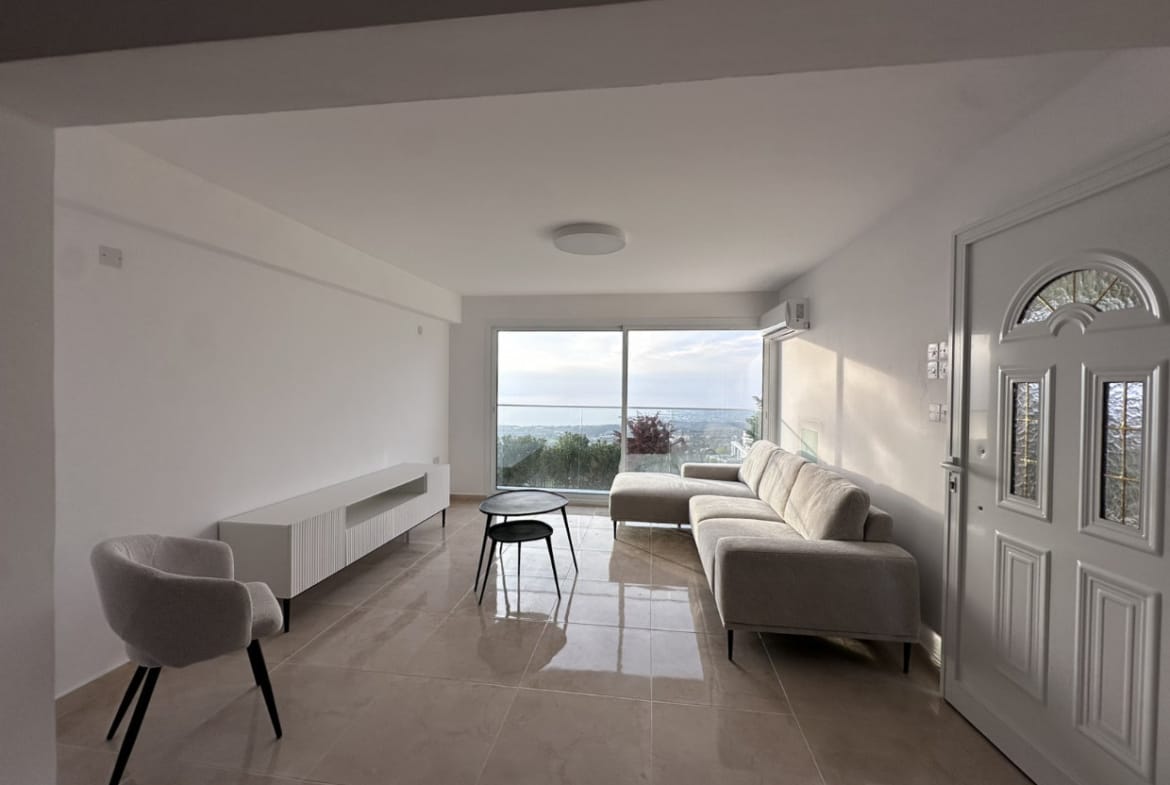 3 Bedroom Villa With 2 Bedroom Apartment