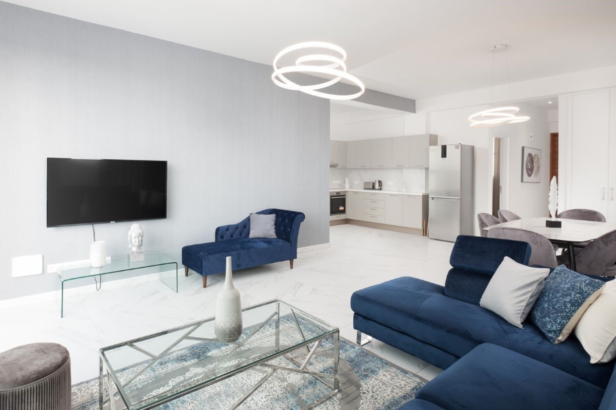 Beautiful 4 Bedroom House – Dromolaxia