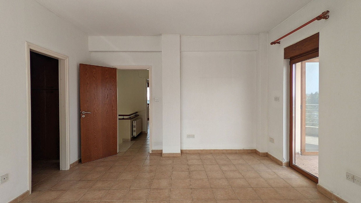 SOLD – Detached House with Private Pool – Latsia