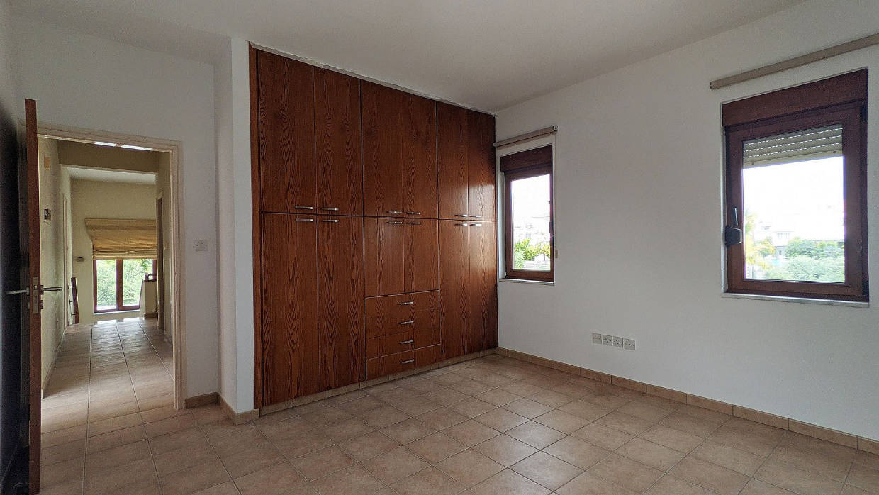 SOLD – Detached House with Private Pool – Latsia