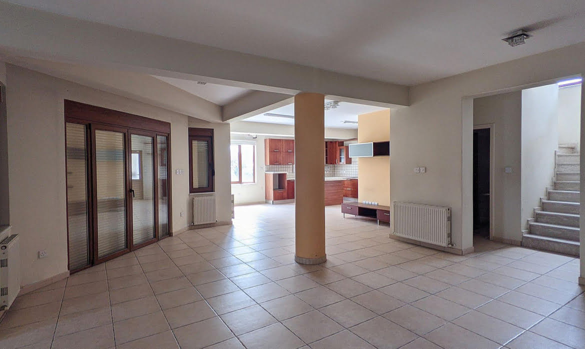 SOLD – Detached House with Private Pool – Latsia