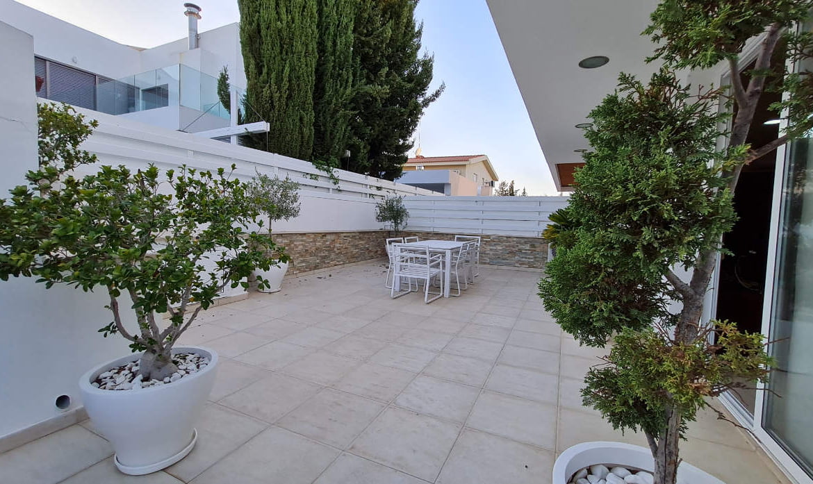 Spacious 4 Bedroom House – Strovolos