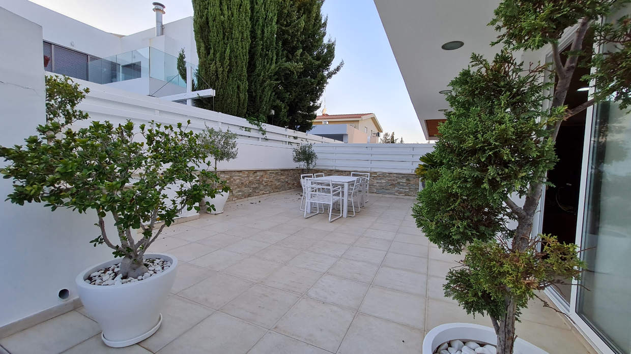 Spacious 4 Bedroom House – Strovolos