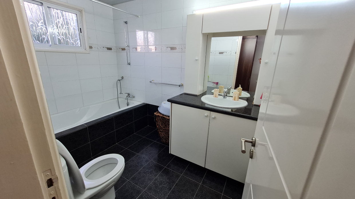 Spacious 4 Bedroom House – Strovolos