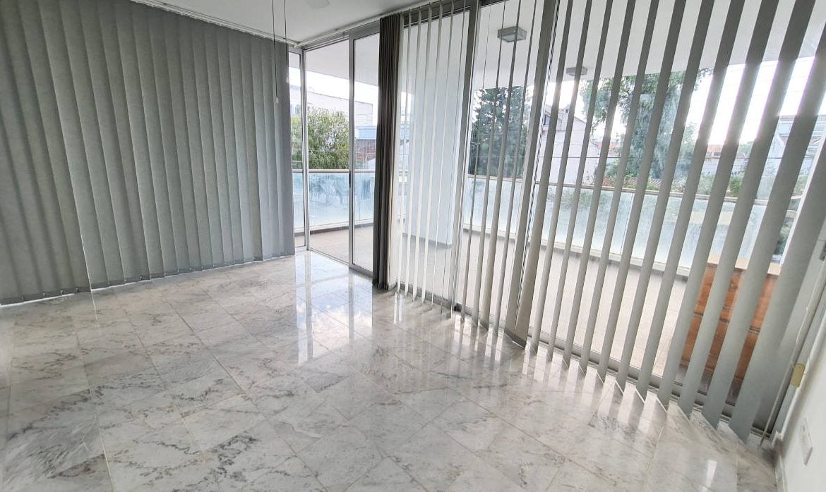 Spacious 2 Bedroom Apartment