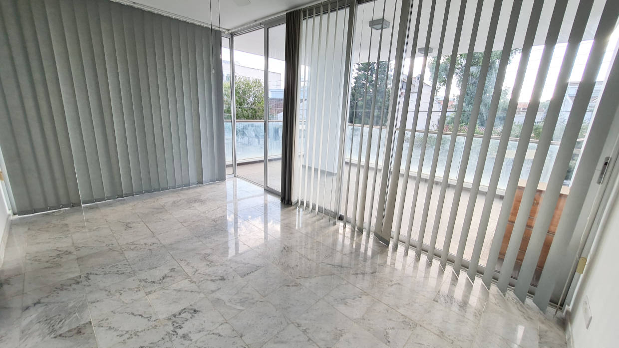 Spacious 2 Bedroom Apartment