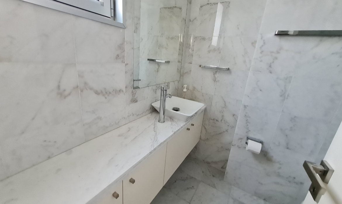 Spacious 2 Bedroom Apartment