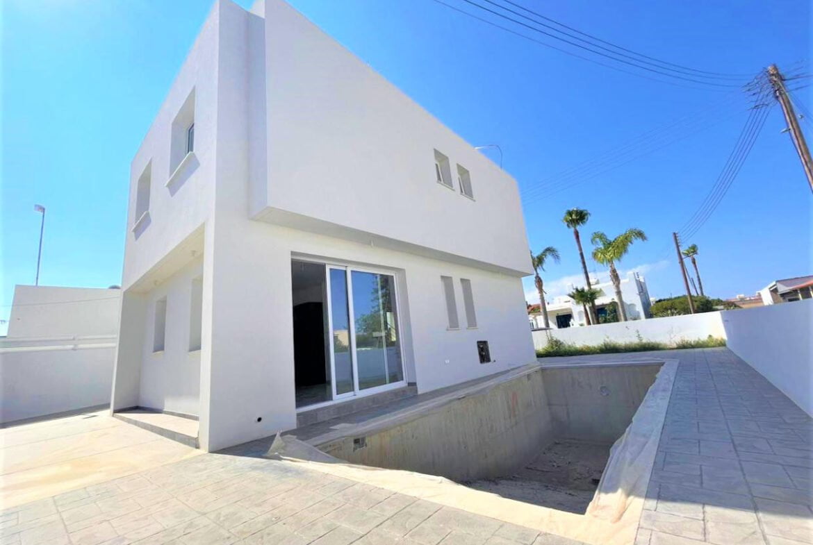 Beautiful 3 Bedroom Villa in Frenaros