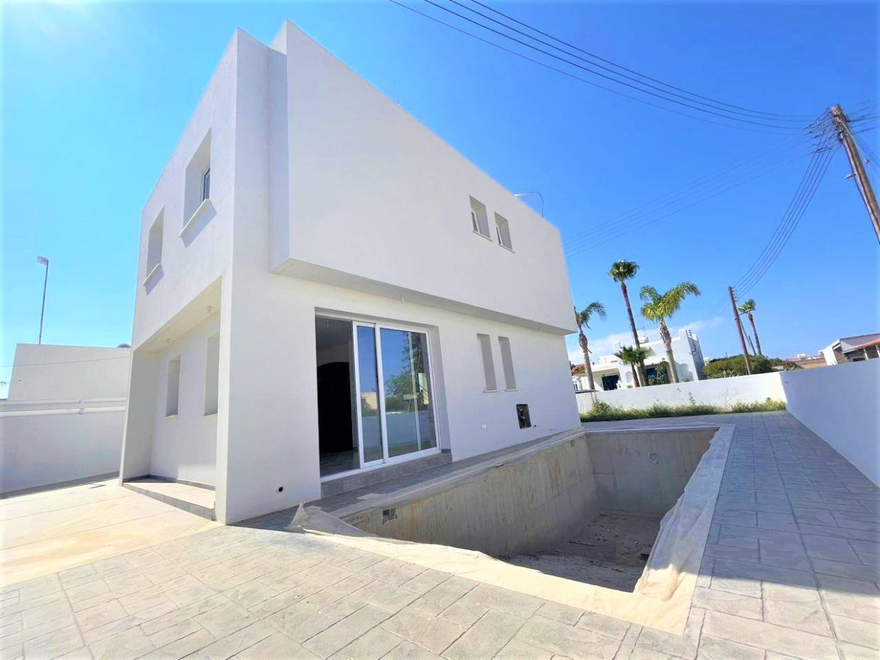 Beautiful 3 Bedroom Villa in Frenaros