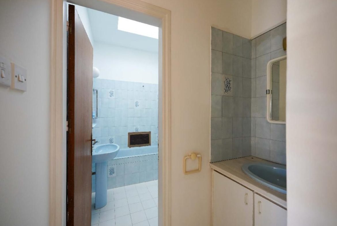 SOLD – 4 Bedroom Semi Detached House