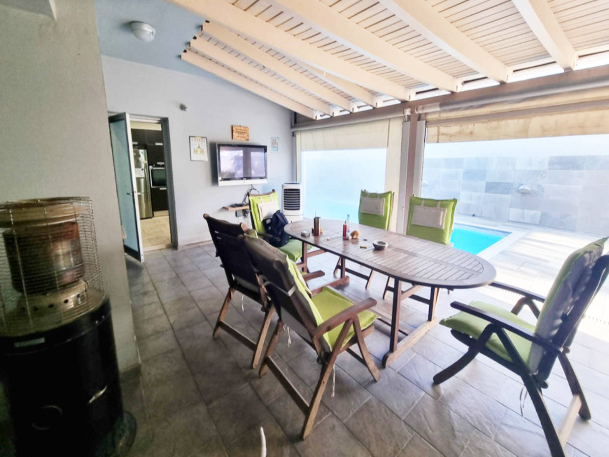 4 Bedroom Semi Detached House