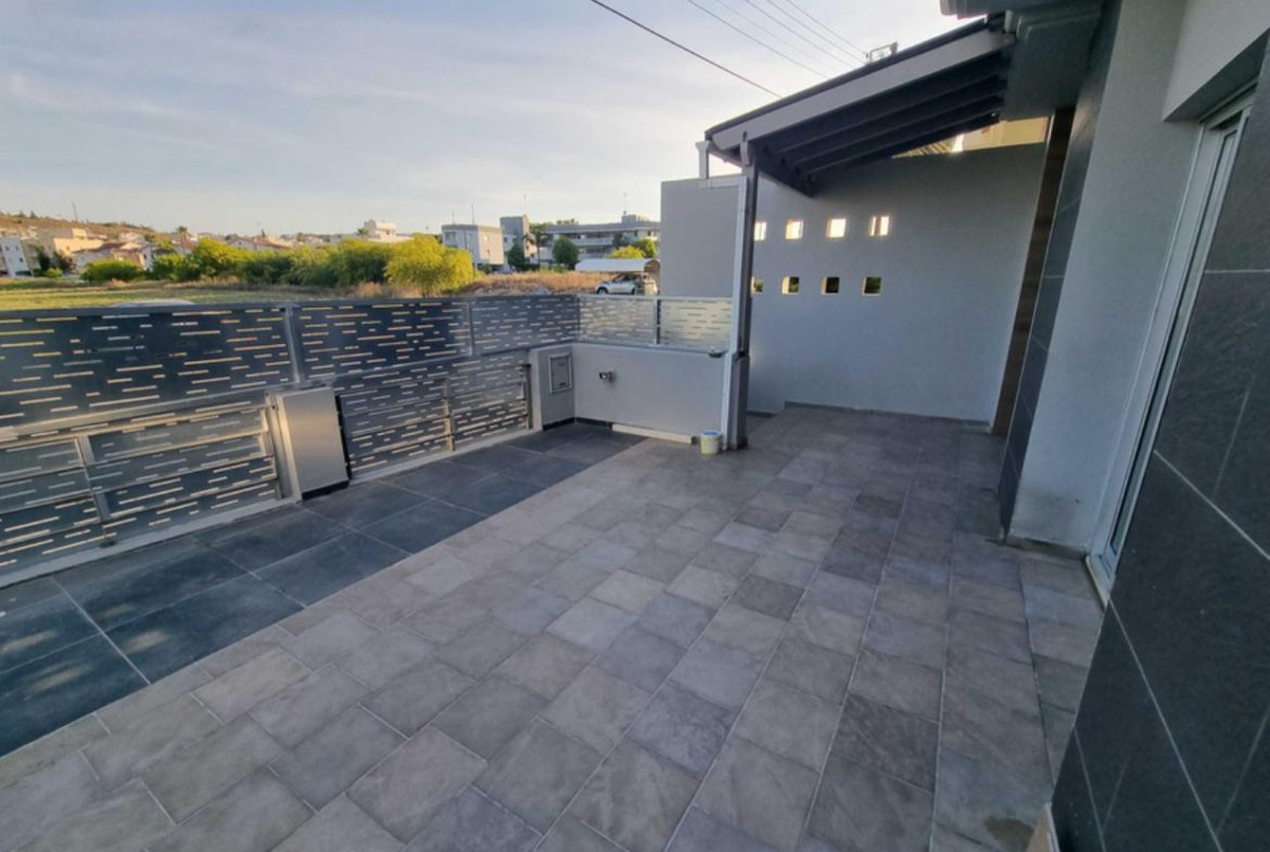 4 Bedroom Semi Detached House