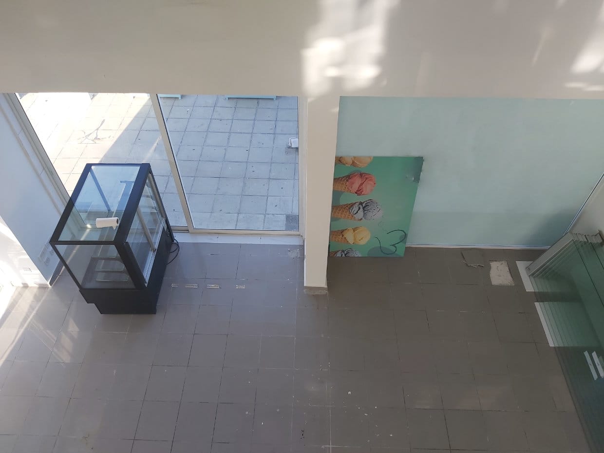 805-3 Spacious Commercial Property