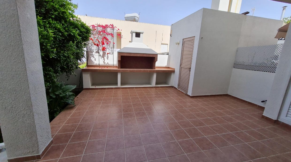Spacious 4 Bedroom House in Latsia – RENTED