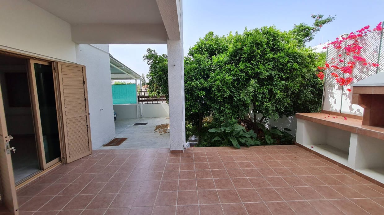 Spacious 4 Bedroom House in Latsia – RENTED
