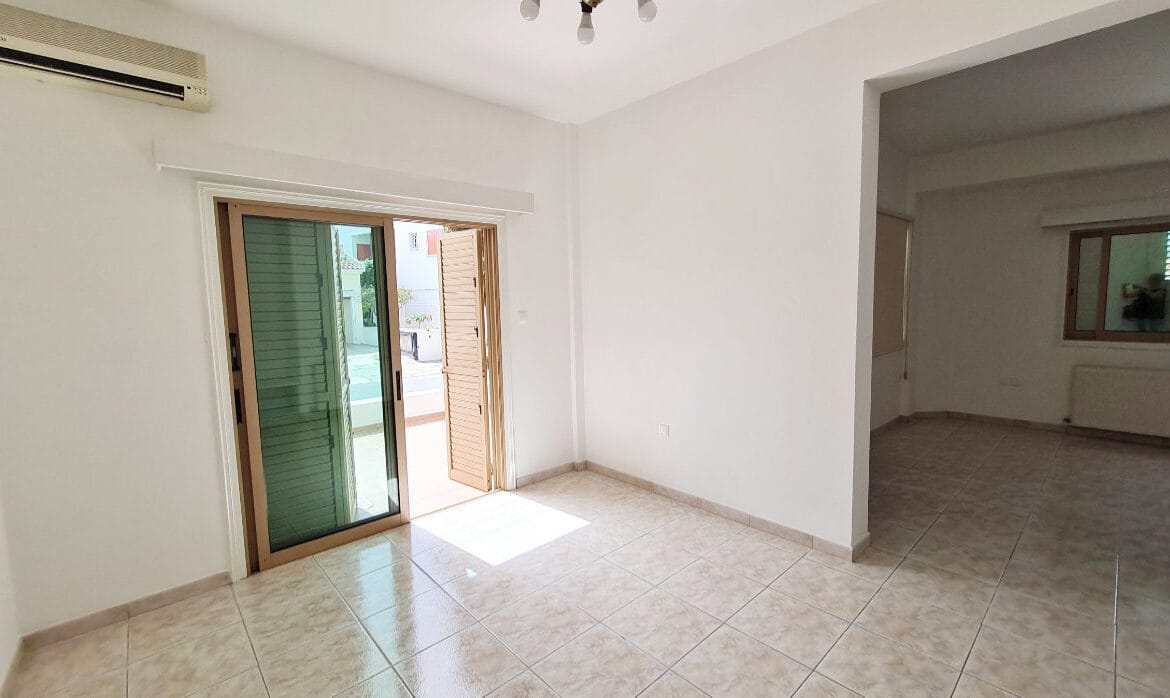 Spacious 4 Bedroom House in Latsia – RENTED