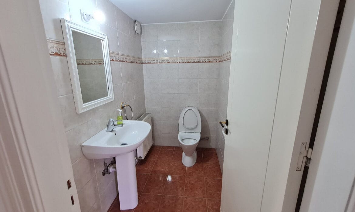 Spacious 4 Bedroom House in Latsia – RENTED