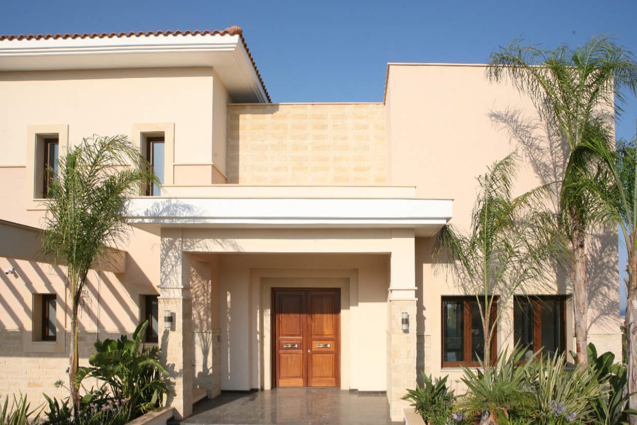 813-1 5 Bedroom Villa with Sea Views