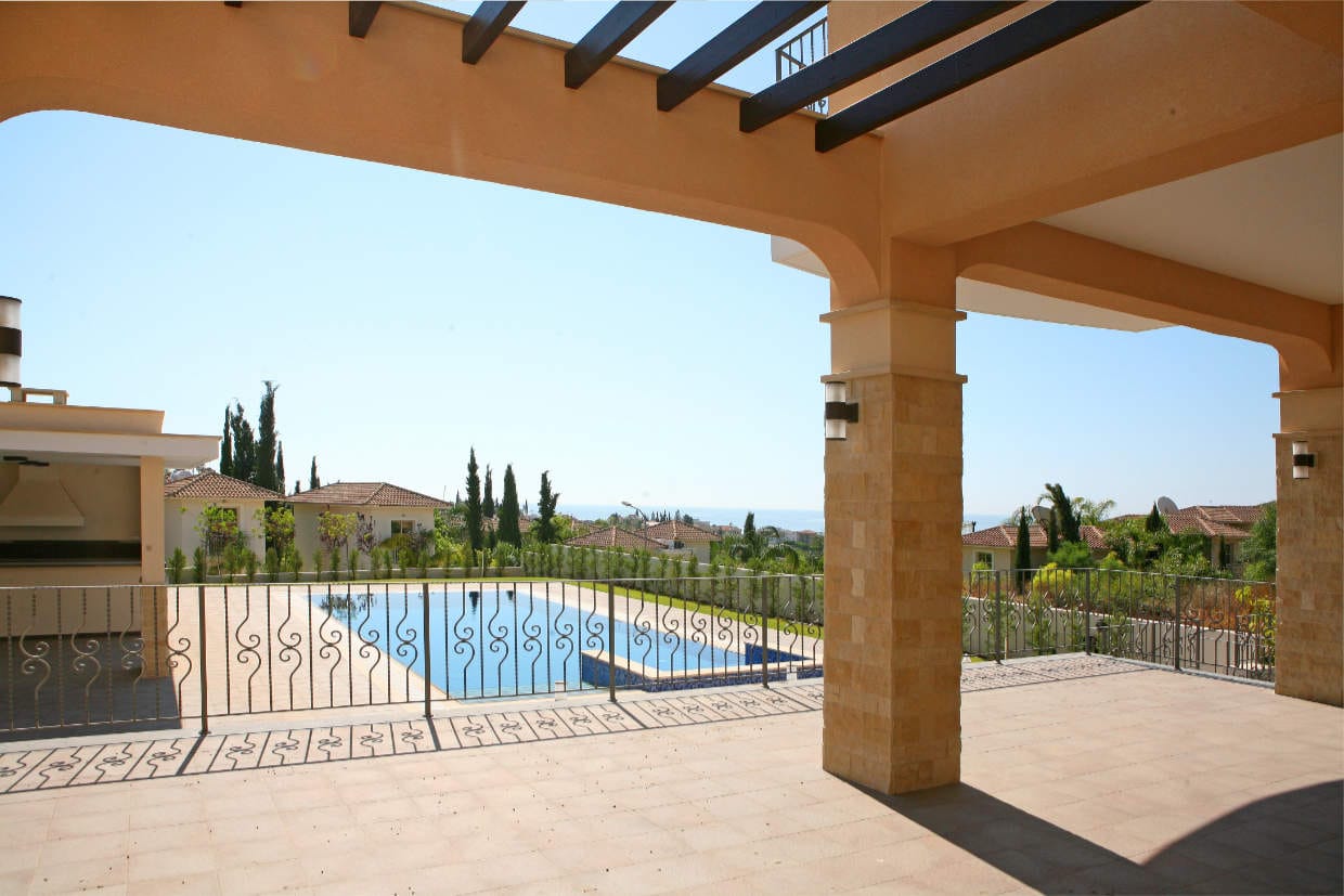 813-4 5 Bedroom Villa with Sea Views