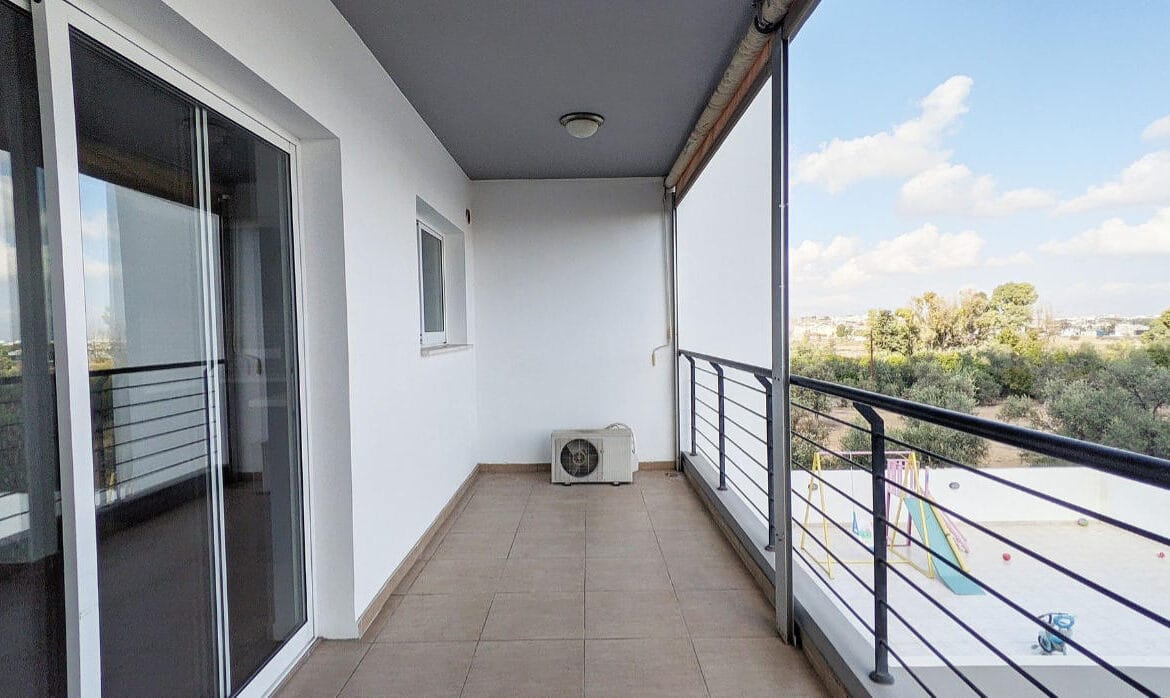 2 Bedroom Apartment Plus Office