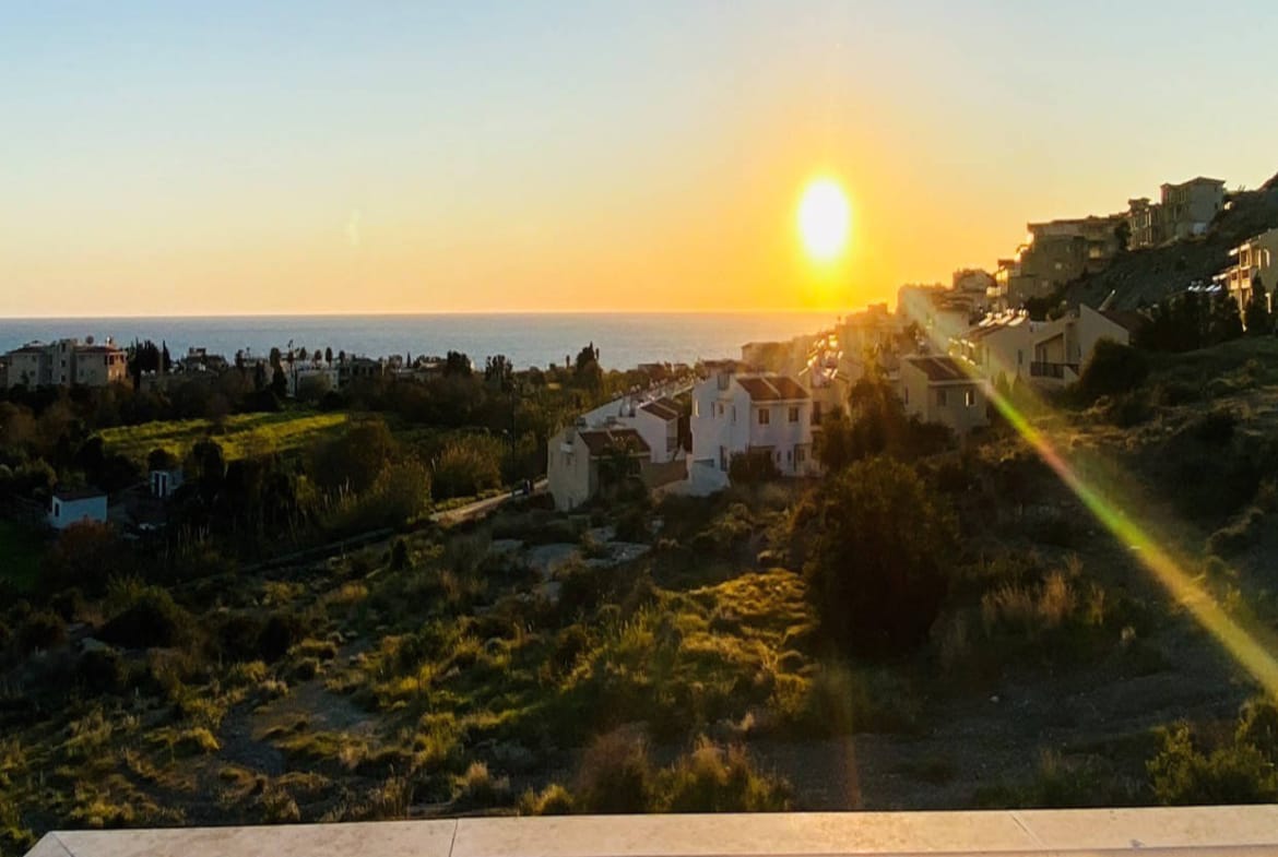 5 Bedroom Villa With Sea Views