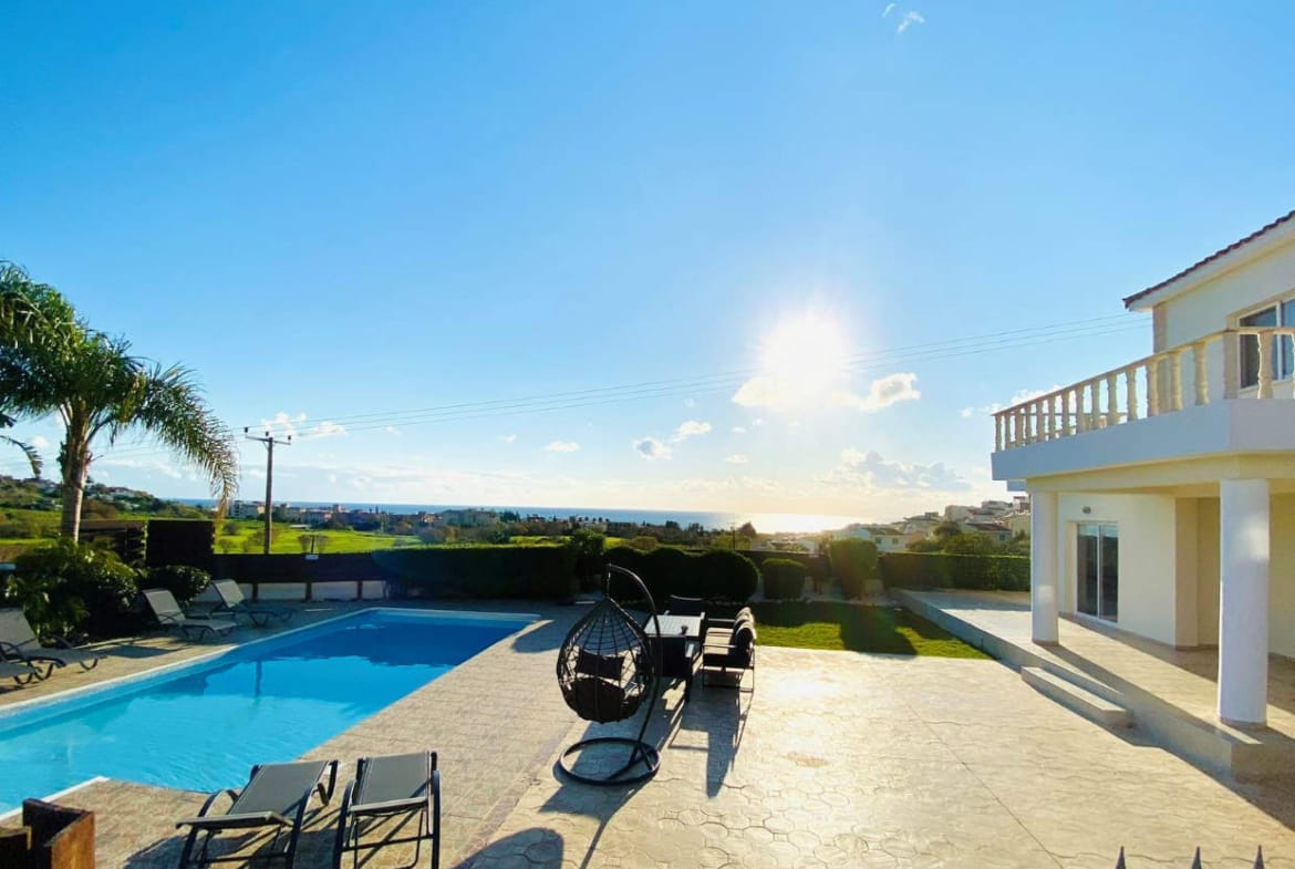 5 Bedroom Villa With Sea Views