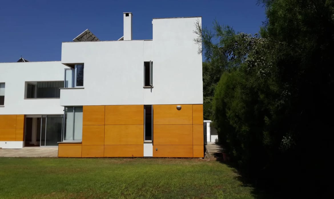 7 Bedroom House – Dasoupolis, Nicosia
