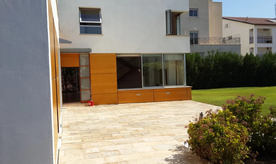 7 Bedroom House – Dasoupolis, Nicosia