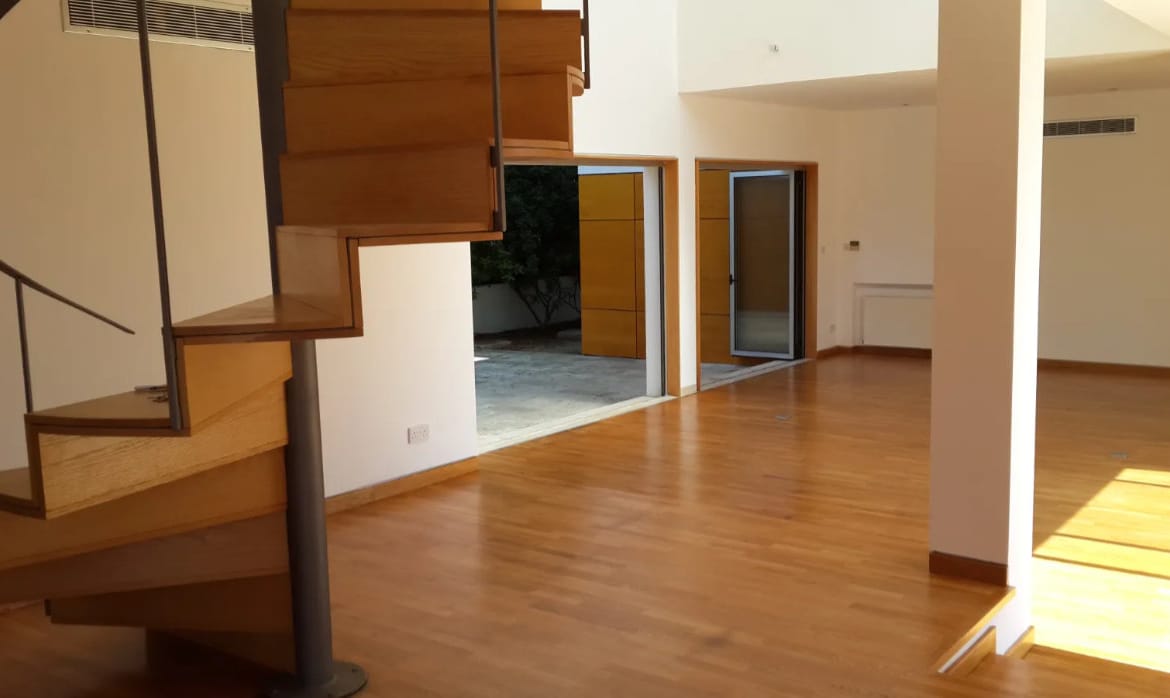 7 Bedroom House – Dasoupolis, Nicosia