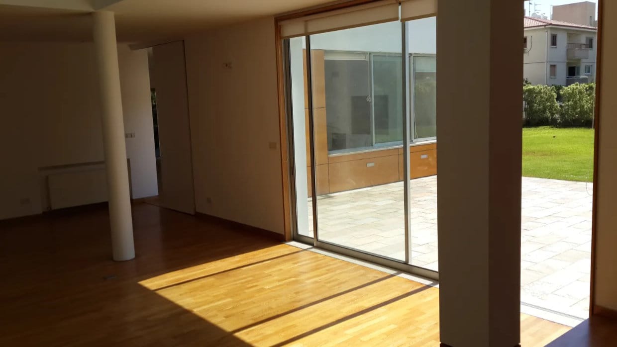 7 Bedroom House – Dasoupolis, Nicosia