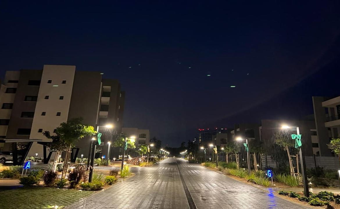 Amazing Gated Complex Apartment