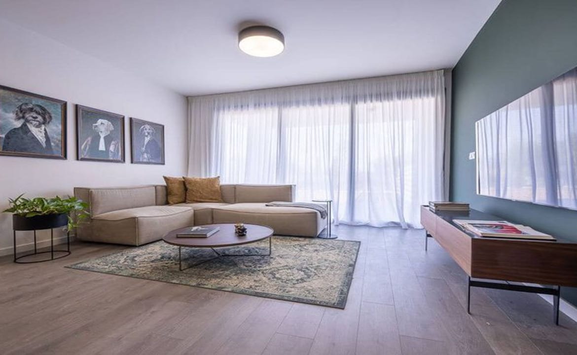 Amazing Gated Complex Apartment