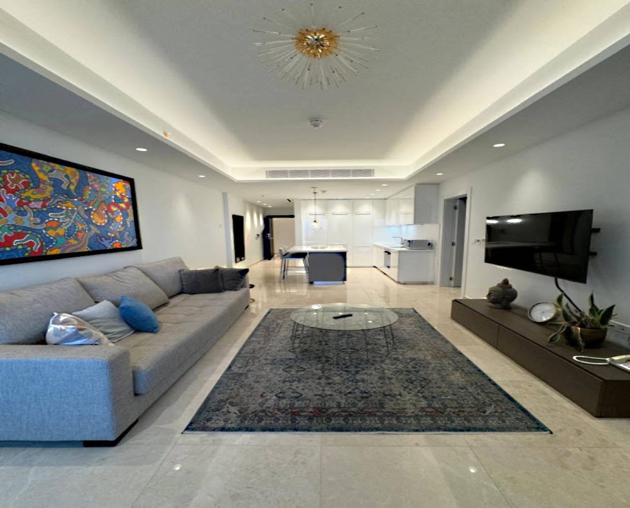 928-5 Luxury Beachfront Apartment