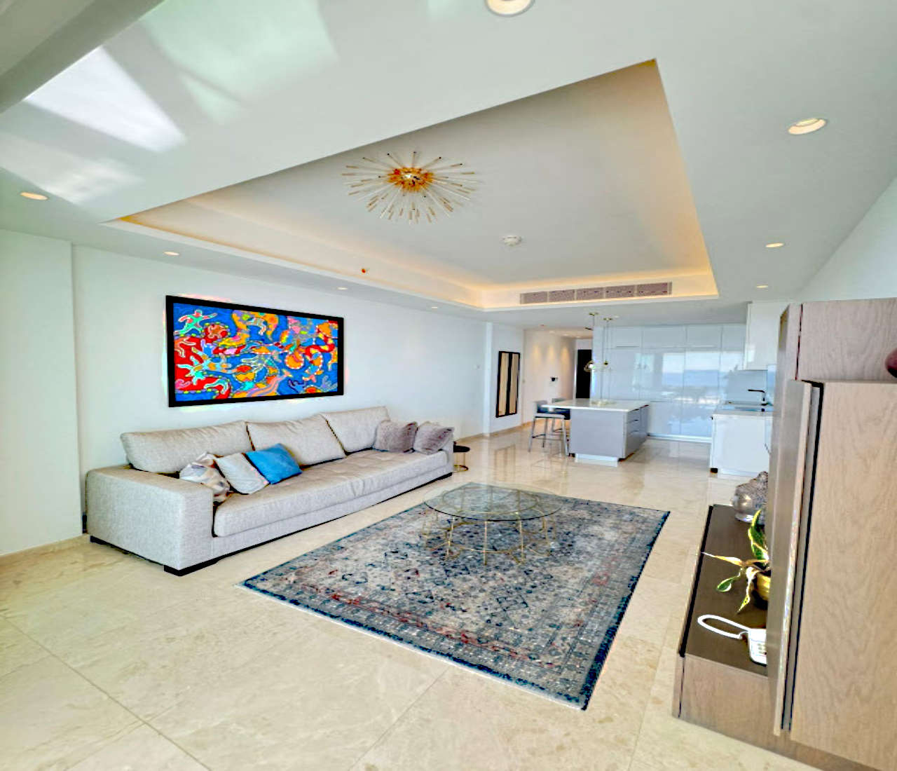 928-6 Luxury Beachfront Apartment