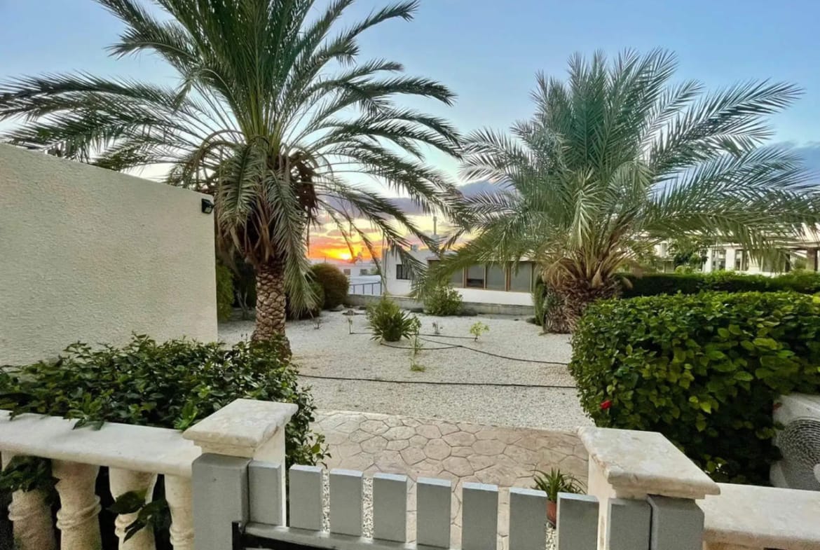 Spacious Ground Floor Apartment – Kissonerga