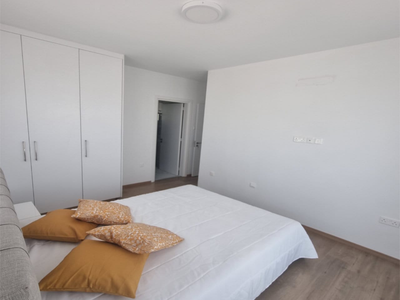 1059-15 Luxury 3 Bedroom Villa