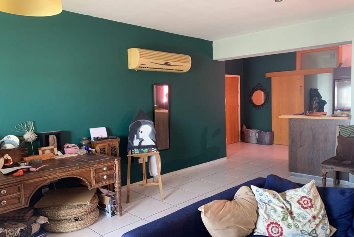 Cozy 2 Bedroom Apartment