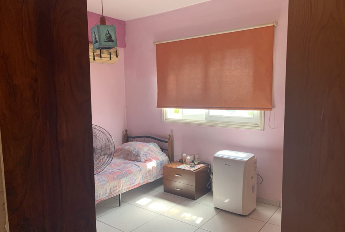 Cozy 2 Bedroom Apartment