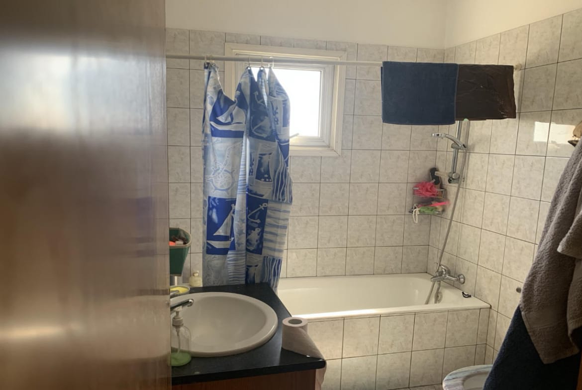 Cozy 2 Bedroom Apartment