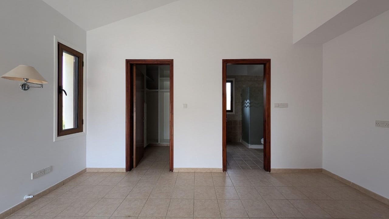 Luxury 4 Bedroom House