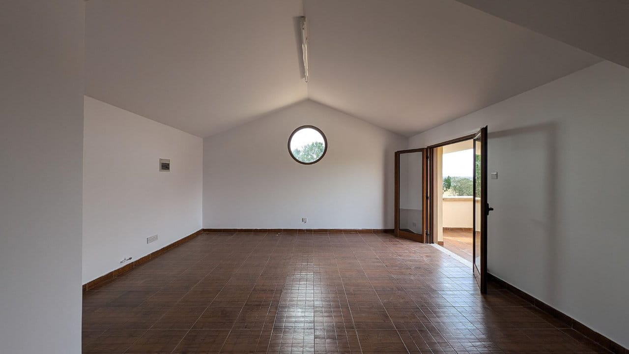 Luxury 4 Bedroom House