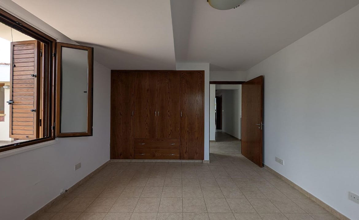 Luxury 4 Bedroom House