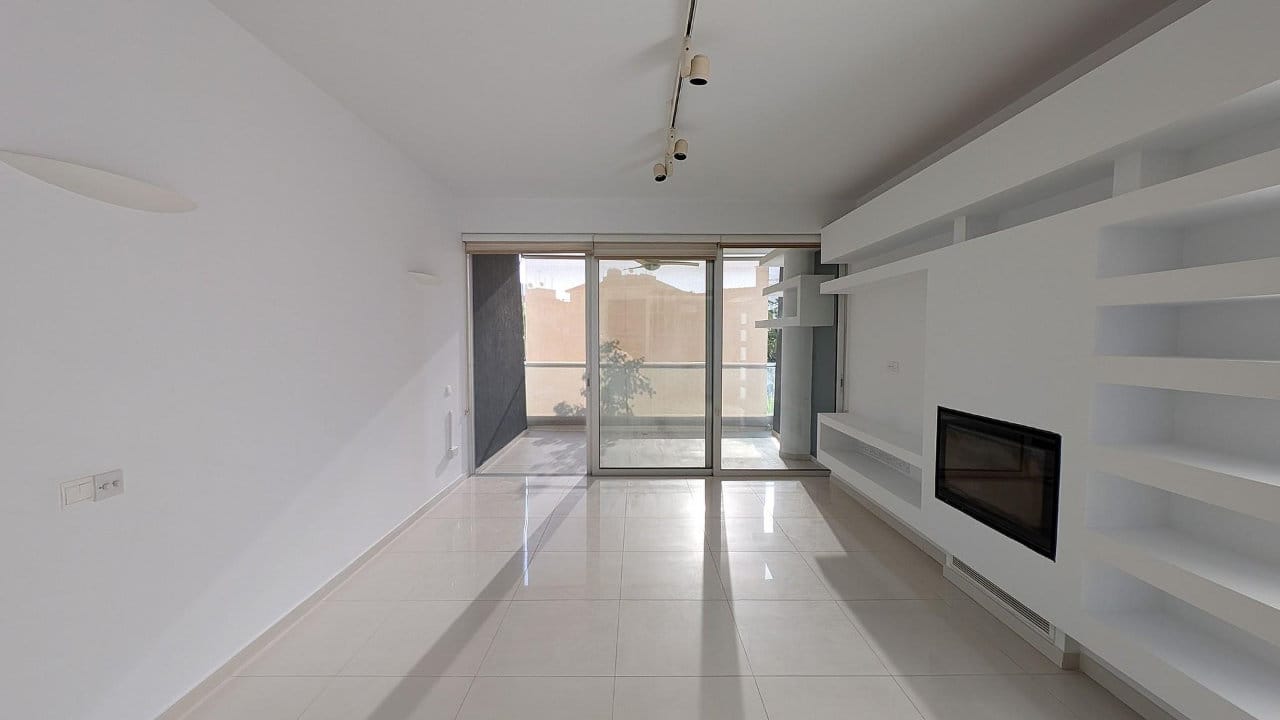 2 Bedroom Spacious Apartment