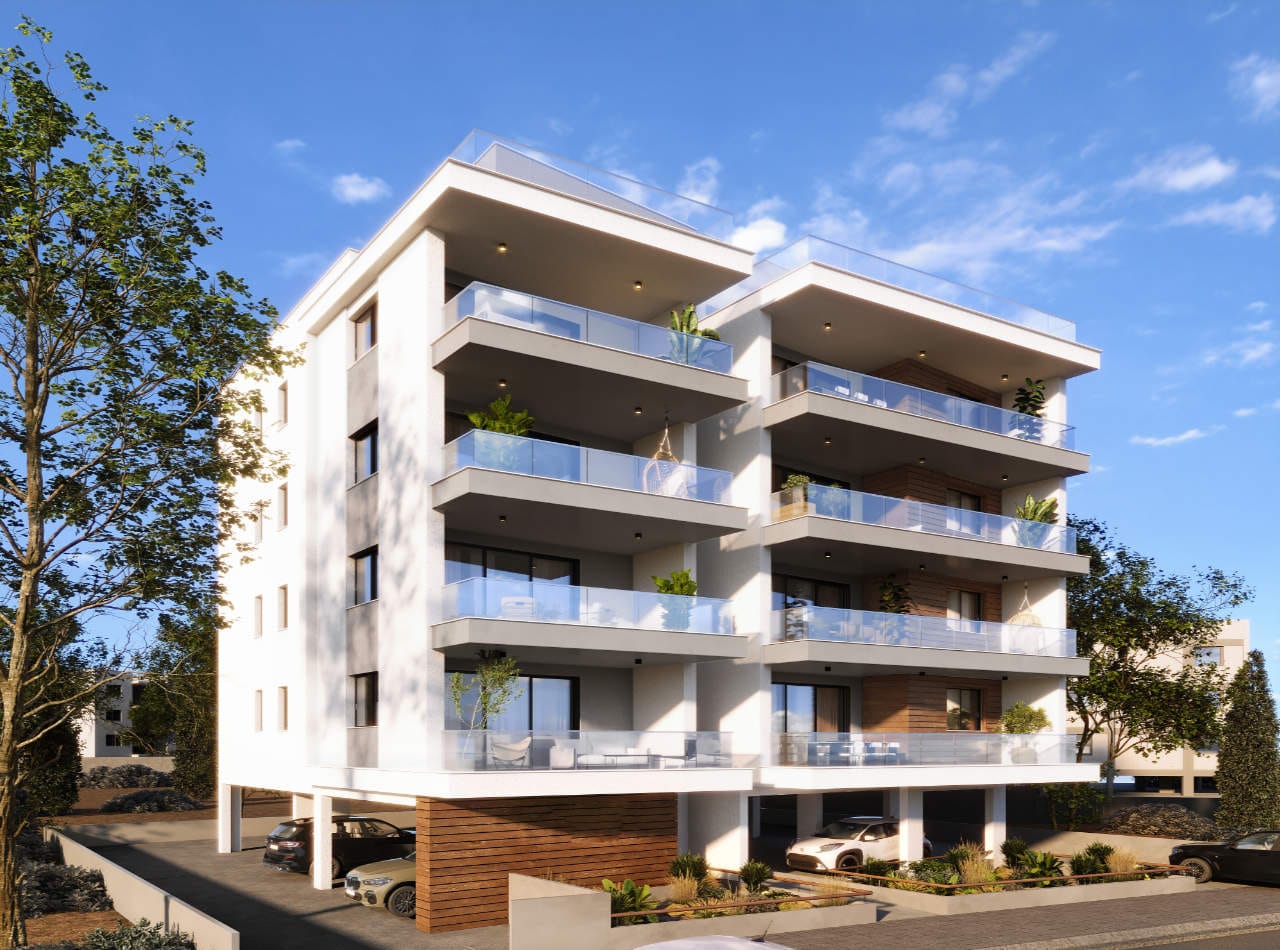Spacious Top Floor Apartment