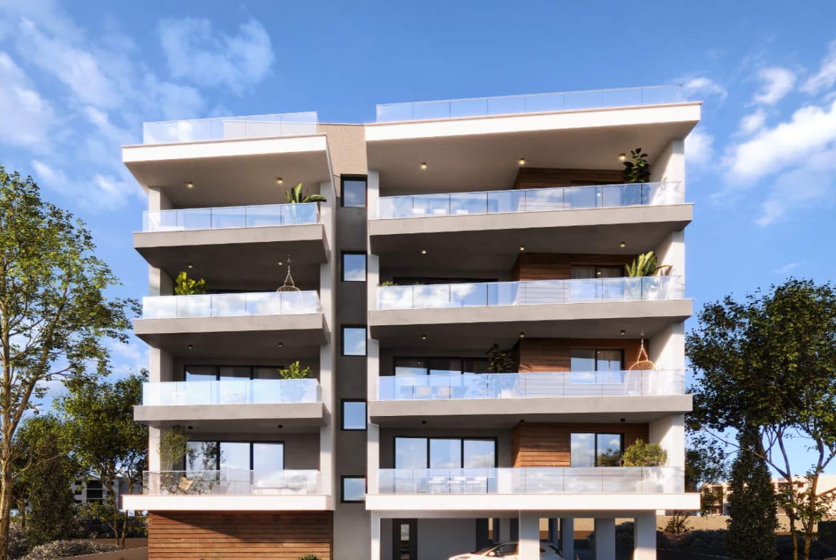 Spacious Top Floor Apartment
