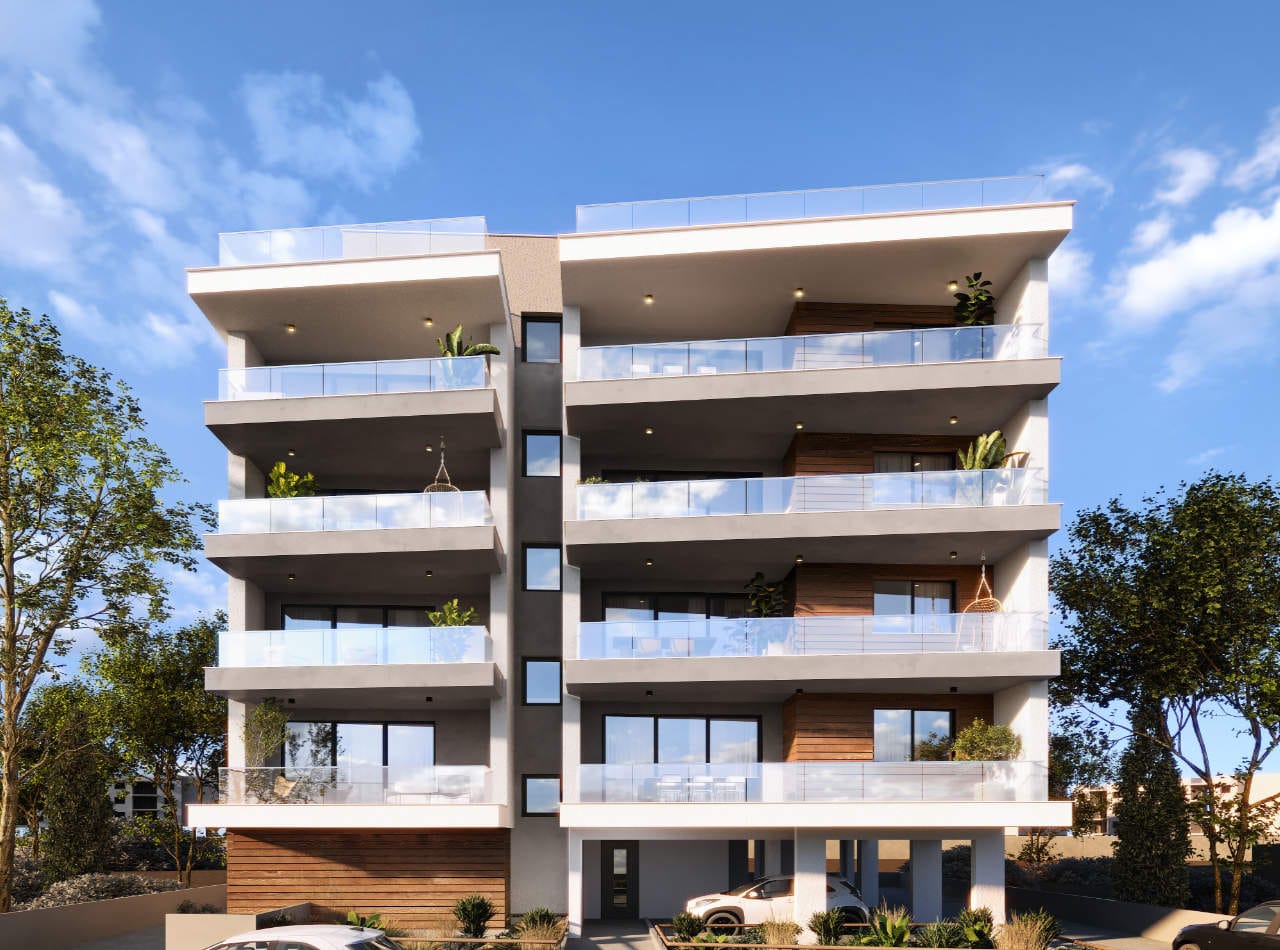 Spacious Top Floor Apartment
