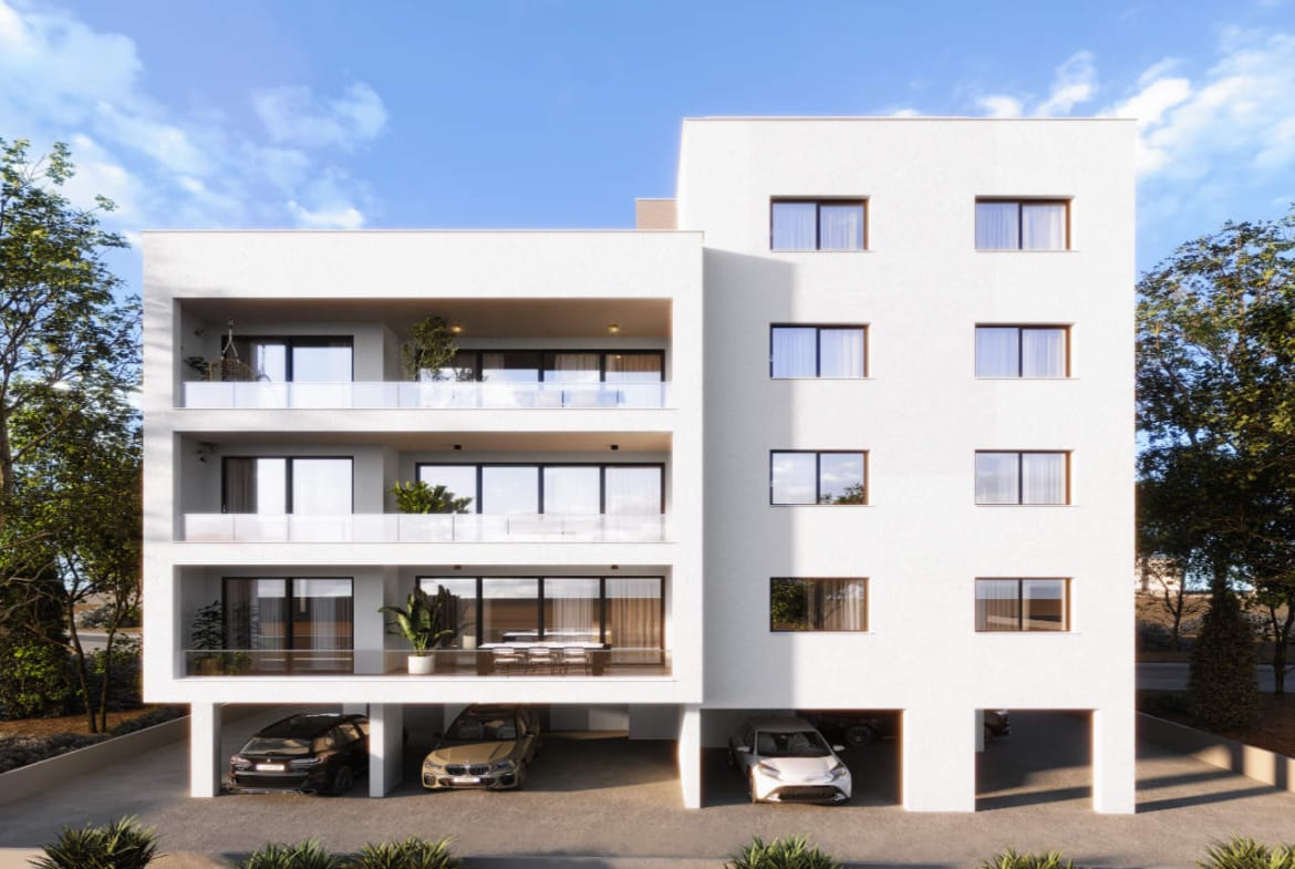 Spacious Top Floor Apartment