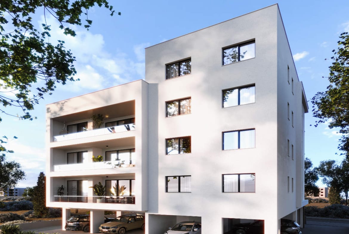 Spacious Top Floor Apartment